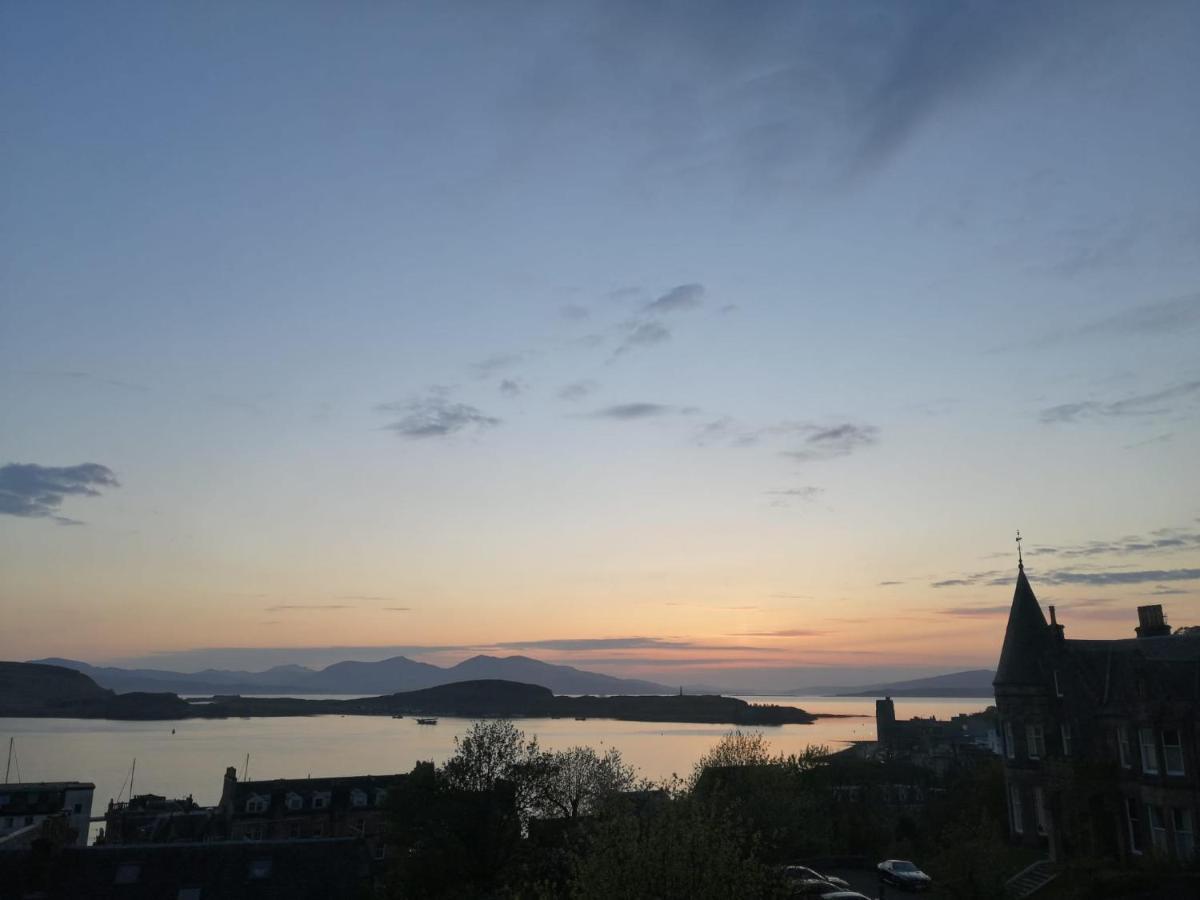 Central Oban Studio With Stunning View Екстер'єр фото