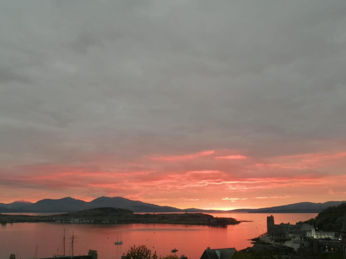 Central Oban Studio With Stunning View Екстер'єр фото
